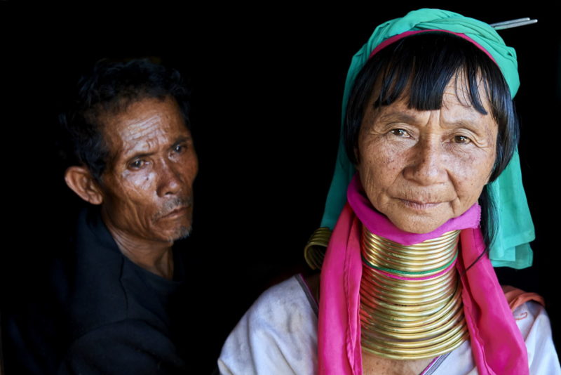 Femmes Kayan portant leur collierà spirale, Pan Pet, Etat Kayah, Myanmar